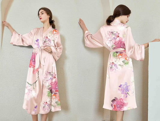 WATERCOLOR BLOOM SHORT SILK ROBE